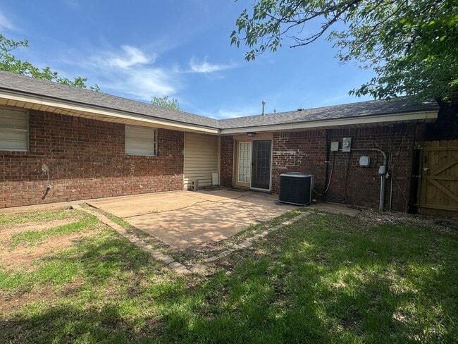 Foto del edificio - 6911 SW Delta Ave