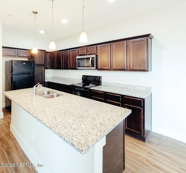 Foto del edificio - 892 4th St N