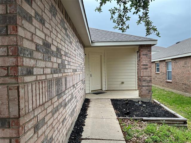 Foto del edificio - 6637 Meadow Way Ln
