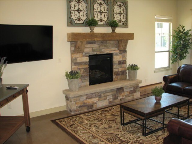 Foto del edificio - 1576 W Deer Crest St