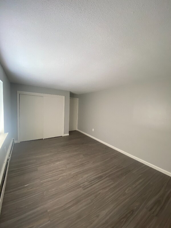 Building Photo - 173 Ashley St