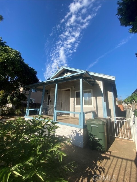 Building Photo - 7044 Pierce Ave