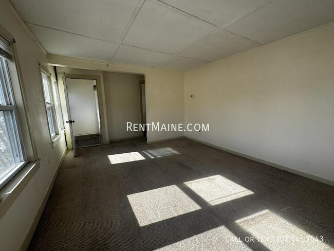 Building Photo - 114 Riverside Dr