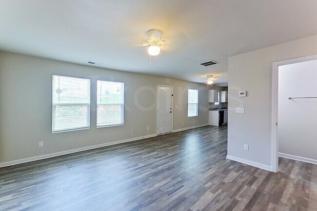 Foto del edificio - 828 Dove Tree Ln