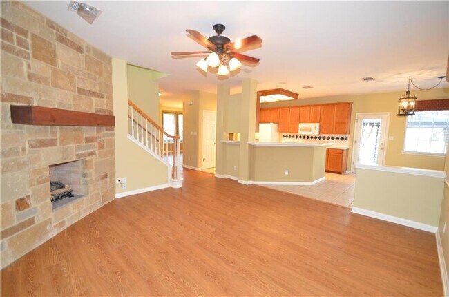 Foto del edificio - 3013 Sussex Gardens Ln