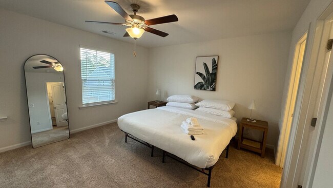 Foto del edificio - 134 Roxanne Dr