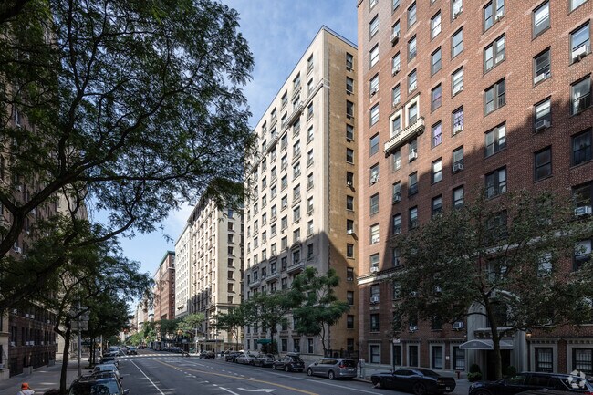 Building Photo - 905 W End Ave