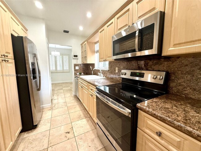 Building Photo - 1340 Miami Springs Ave