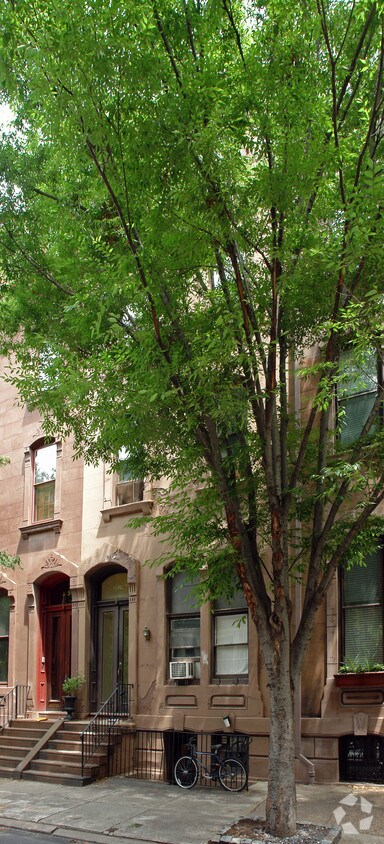 Building Photo - 2029 Spruce St