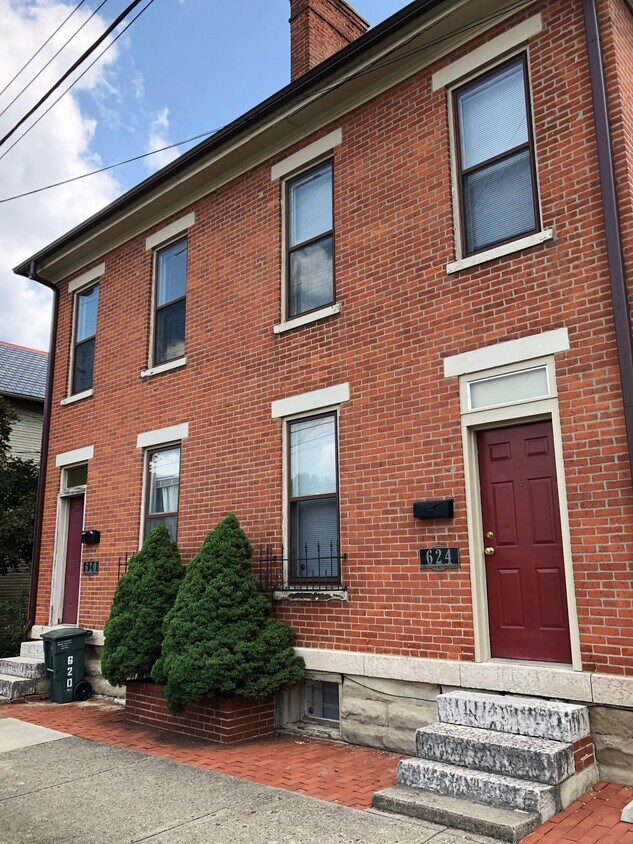 Primary Photo - 620 S Pearl St