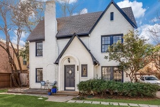 Building Photo - 4315 Gilbert Ave