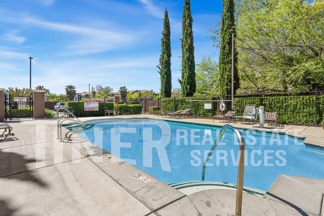 Building Photo - 50 Regency Park Cir