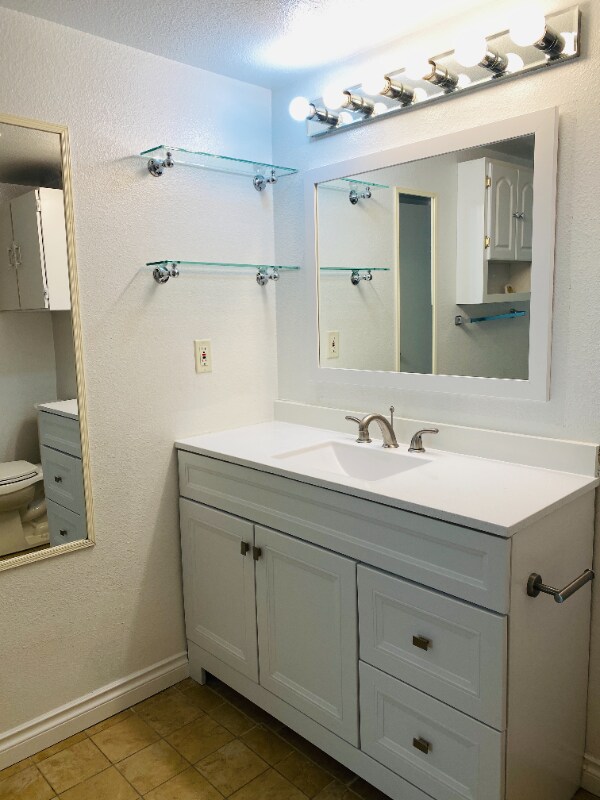 Foto del edificio - 8848 Interlake Ave N