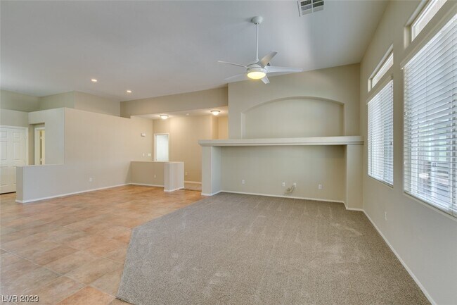 Foto del edificio - 8916 Loggers Mill Ave