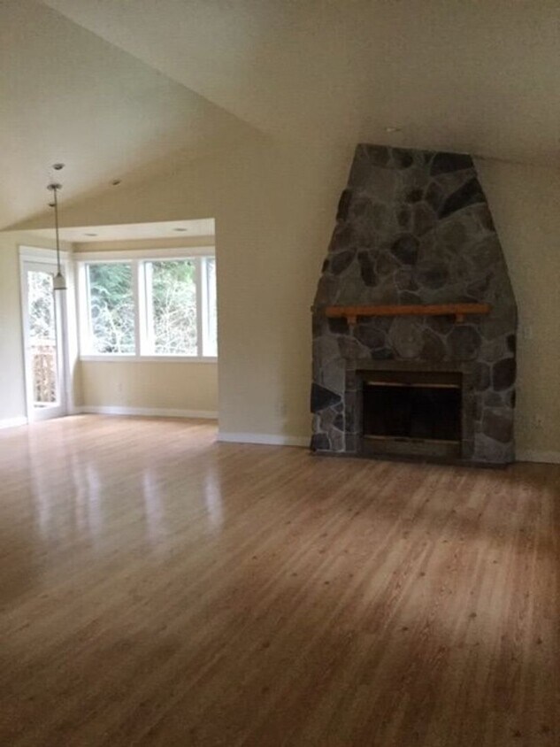 11103 123rd Ave NW, Gig Harbor, WA 98329 House Rental in Gig Harbor