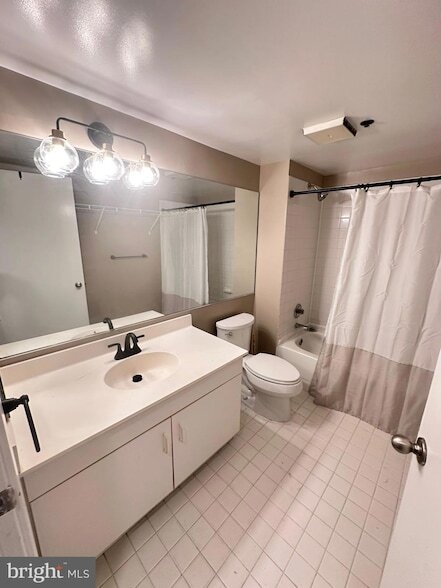 Foto del edificio - 1275 25th St NW