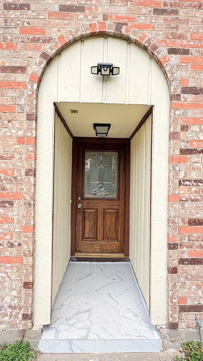 Building Photo - 21514 Greenham Dr