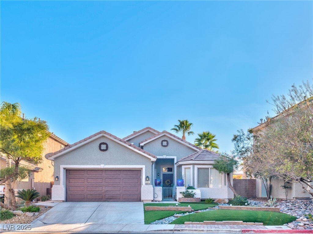 Foto principal - 10341 Timber Willow Ave