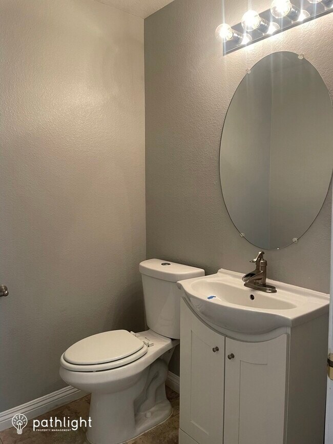 Building Photo - 14429 Queen Valley Road, Victorville, CA, ...