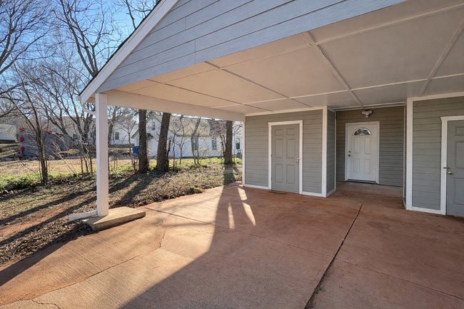 Photo - 508 E Grant Ave House