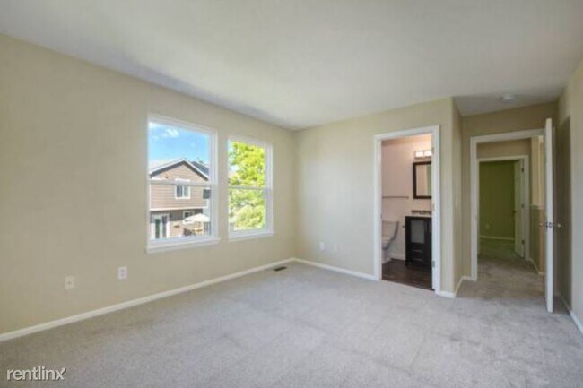 Building Photo - 3 br, 3 bath House - 353 Shawnee Lane