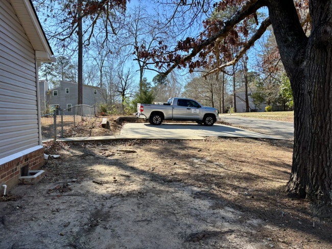 Foto del edificio - 1136 Chadford Rd