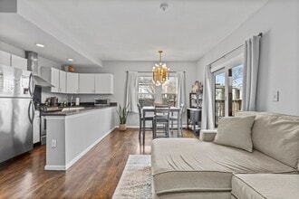Building Photo - 52 H St