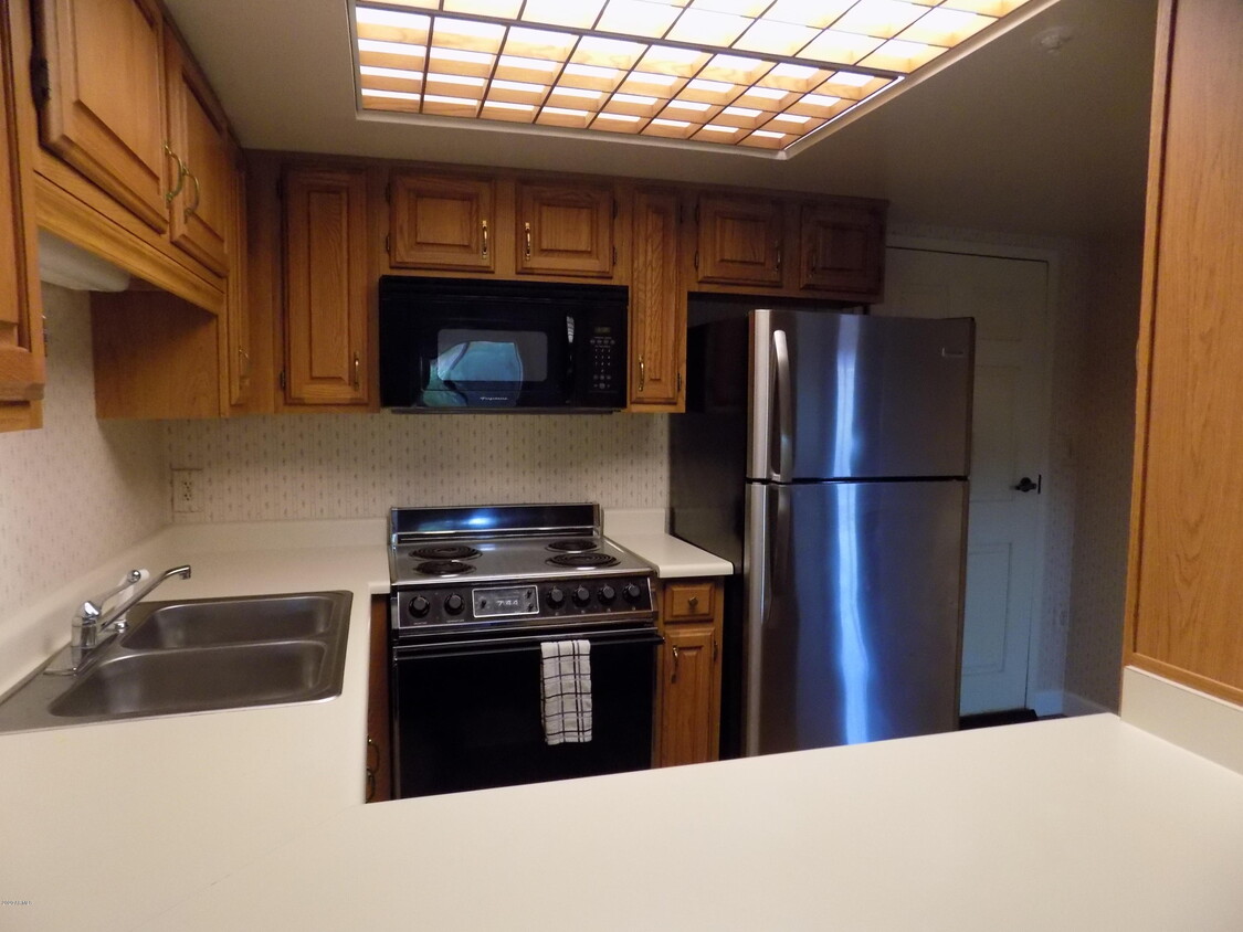 Foto principal - 10330 W Thunderbird Blvd