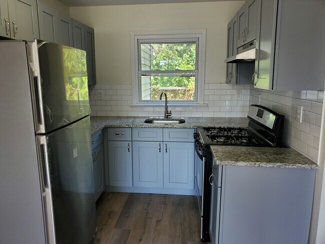 Building Photo - 31 Bayside Ter