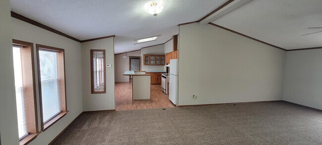Building Photo - 9890 Eastwinds Dr