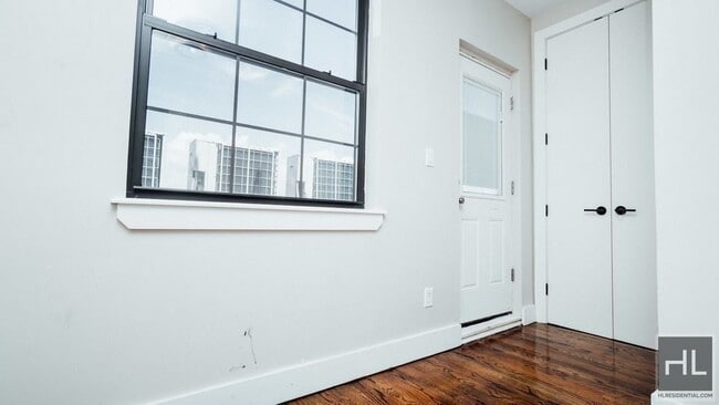 Building Photo - CENTRAL AVENUE