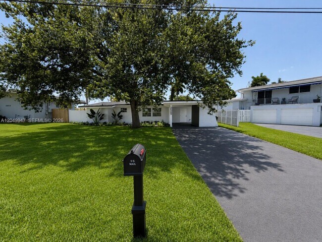 Foto del edificio - 2649 Key Largo Ln