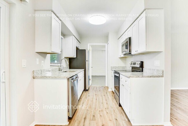 Foto del edificio - 2681 Clearbrook Cir