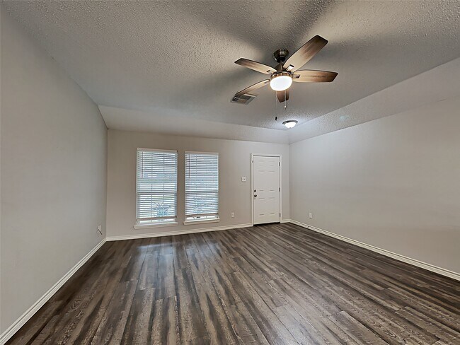 Foto del edificio - 2955 County Rd 855B