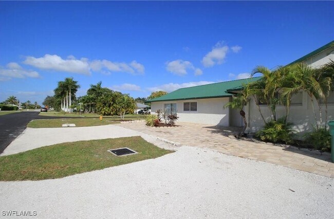 Foto del edificio - 700 95th Ave N