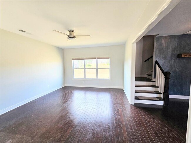 Foto del edificio - 821 Westmoreland Circle Northwest