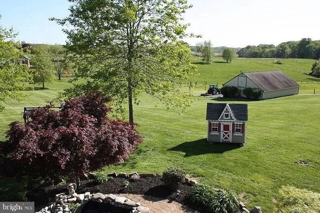 Building Photo - 210 Locust Hill Dr