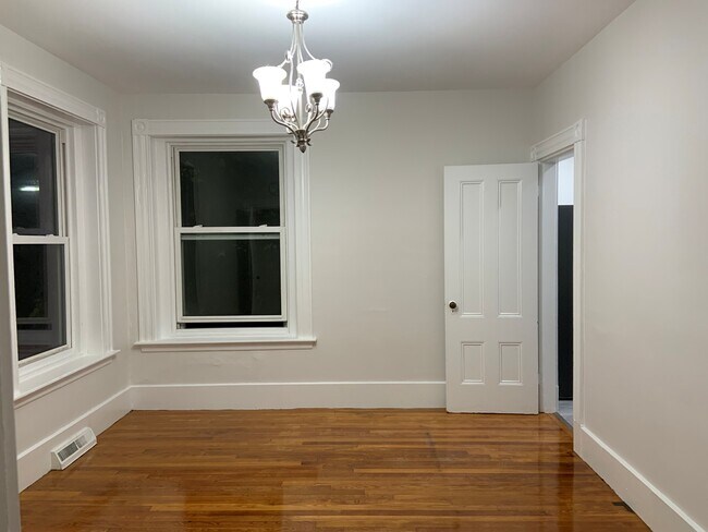 Comedor - 91 Walnut St