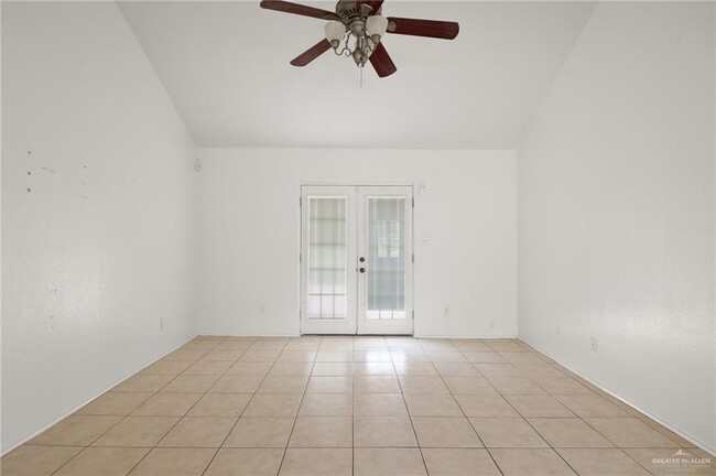 Building Photo - 3412 Minnie Ln
