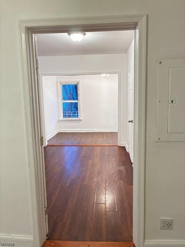Foto del edificio - 73 Wolcott Terrace