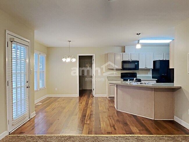 Building Photo - 809 Old Ash Ct