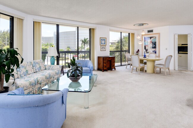 Building Photo - 2778 S Ocean Blvd