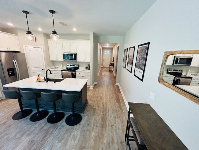 Foto del edificio - 5991 Born Dr