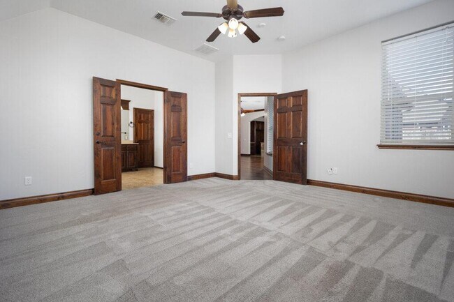 Foto del edificio - 2405 NW 180th St