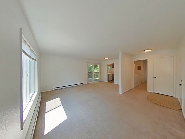 Foto del edificio - 2Bed 1Bath with Carport! Walk to MSU