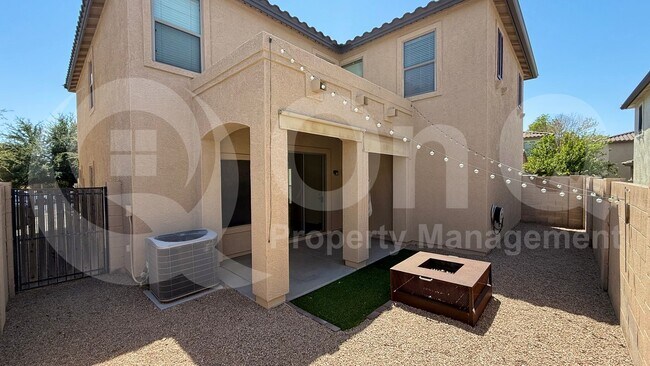 Building Photo - 21182 E Stonecrest Dr