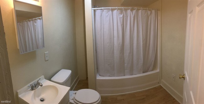Foto del edificio - 2 br, 1 bath Apartment - 626 Vries St SW # 1
