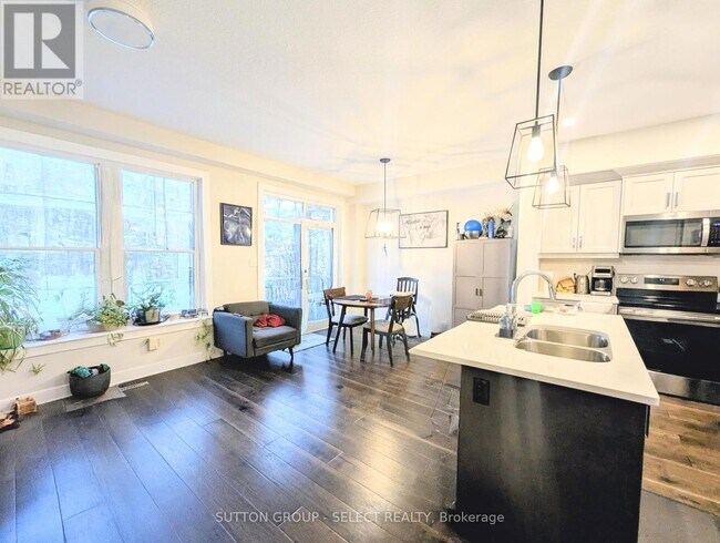 Building Photo - 601 Lions Park Dr