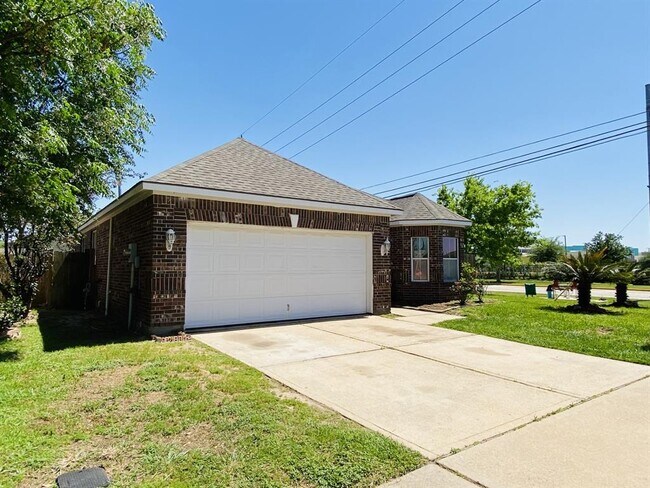 Foto del edificio - 2402 Raintree Village Dr