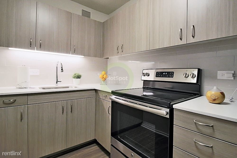 Foto principal - 1130 N Dearborn St